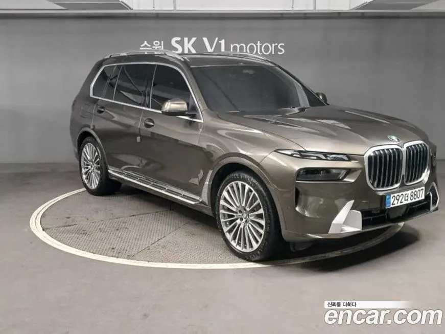 BMW X7 — фото 2