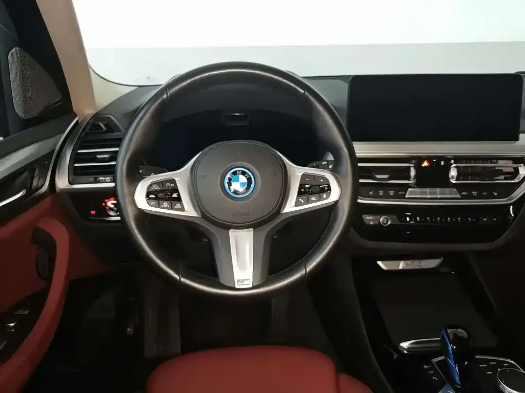 BMW iX3 2024 из CN, фото 4