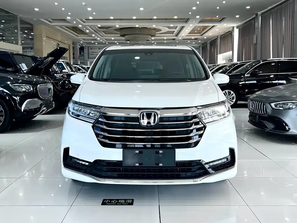 Honda Odyssey 2022 из CN, фото 2