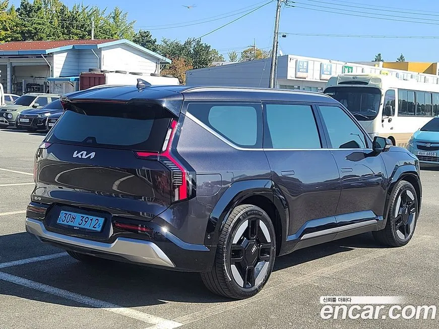 Kia EV9 — фото 6