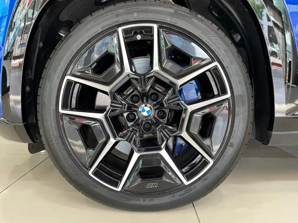 BMW XM 2024 из CN, фото 5