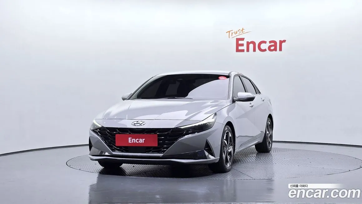 Hyundai AVANTE — фото 3