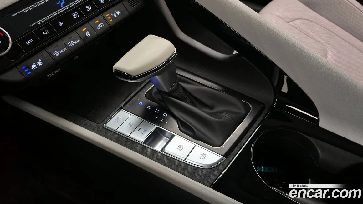 Hyundai AVANTE — фото 9