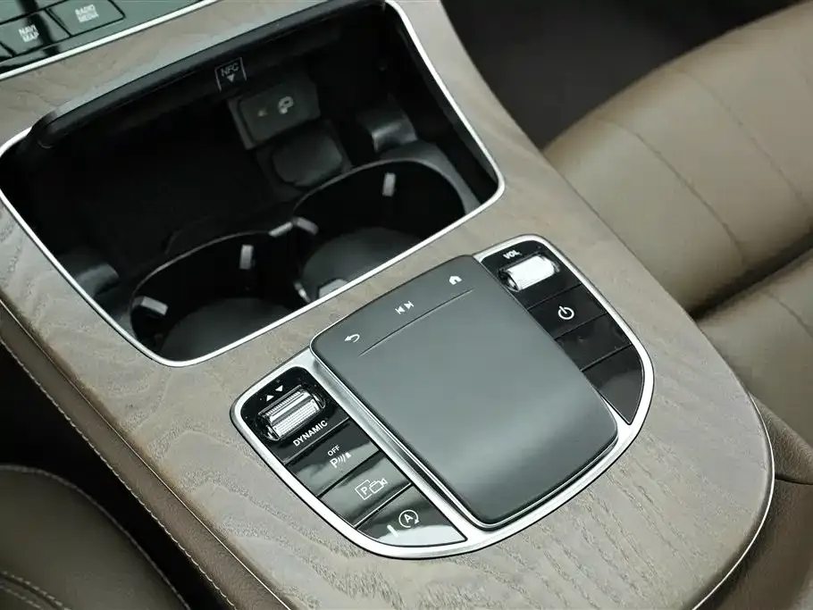 Mercedes-Benz E-Class 2023 из CN, фото 10