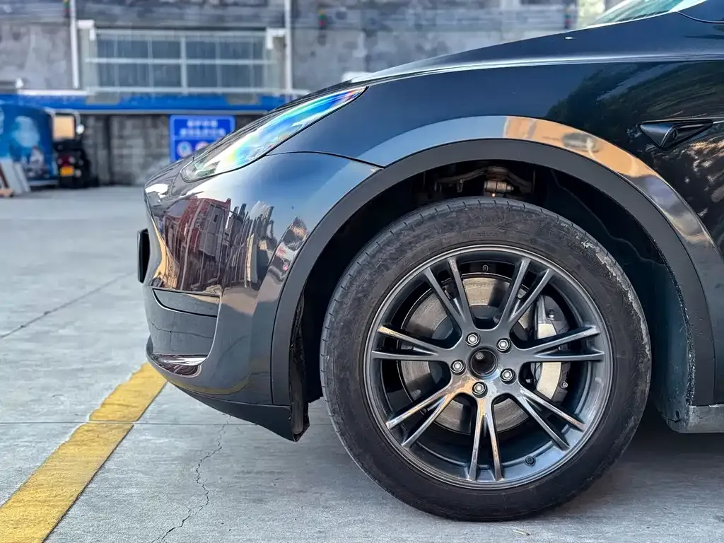 Tesla Model Y 2024 из CN, фото 8
