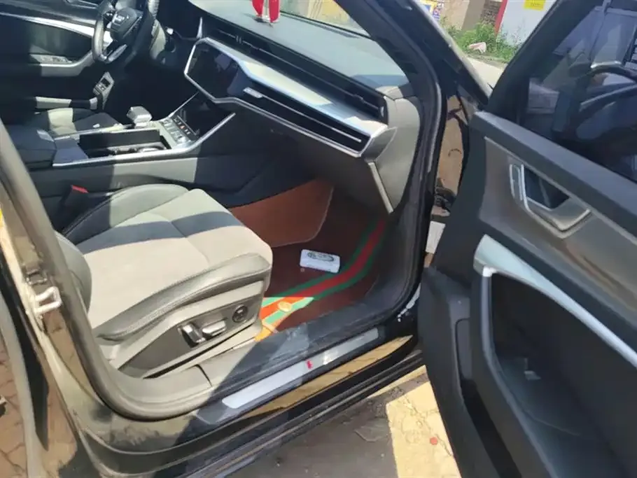 Audi A6L New Energy 2023 из CN, фото 8