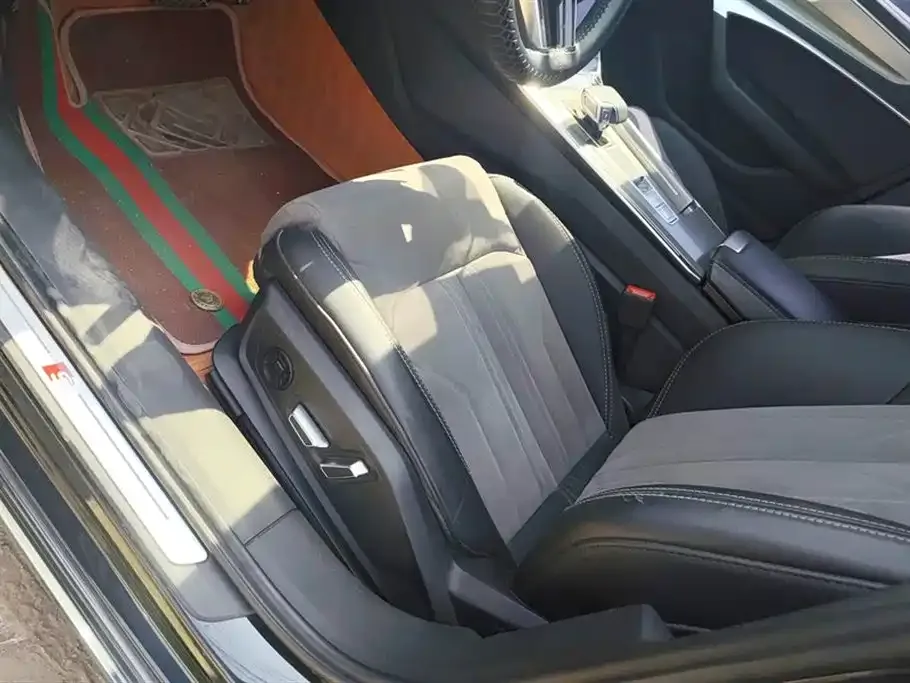 Audi A6L New Energy 2023 из CN, фото 9