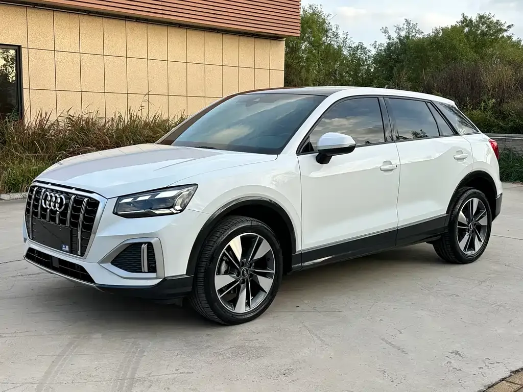Audi Q2L 2022 из CN, фото 1