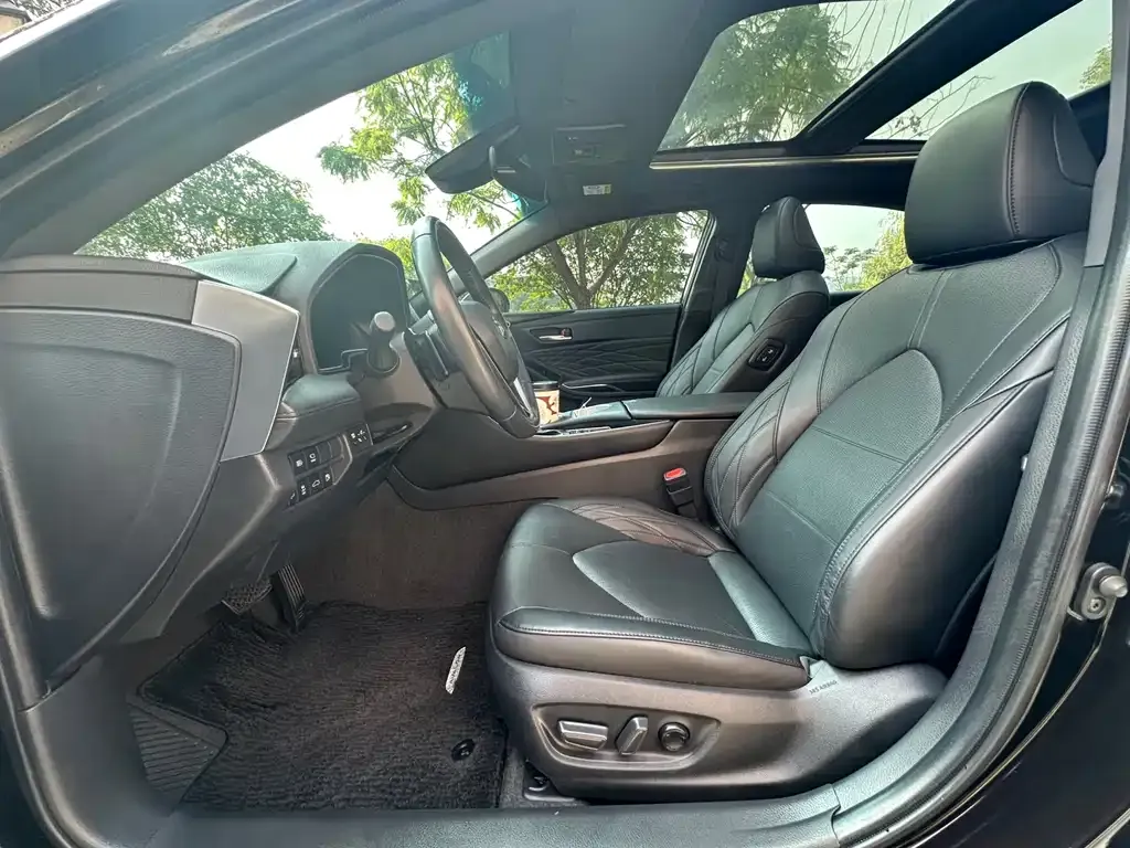 Toyota Avalon 2022 из CN, фото 8