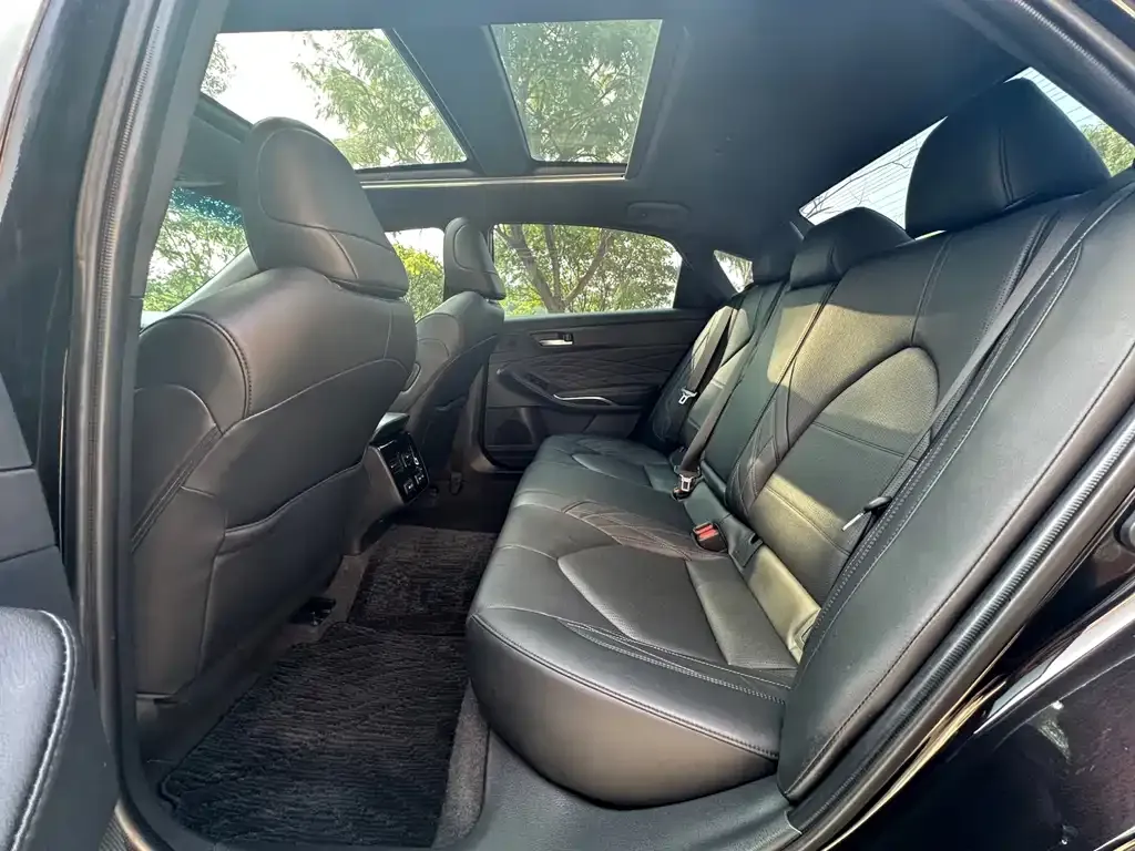 Toyota Avalon 2022 из CN, фото 9