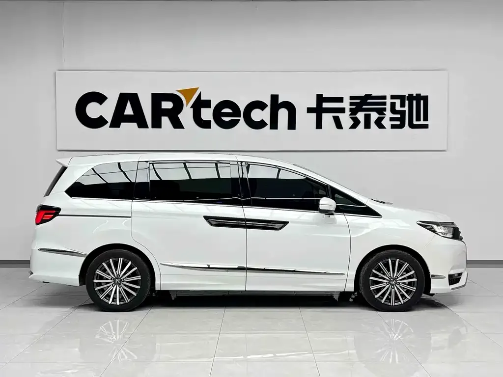 Honda Elysion 2023 из CN, фото 3