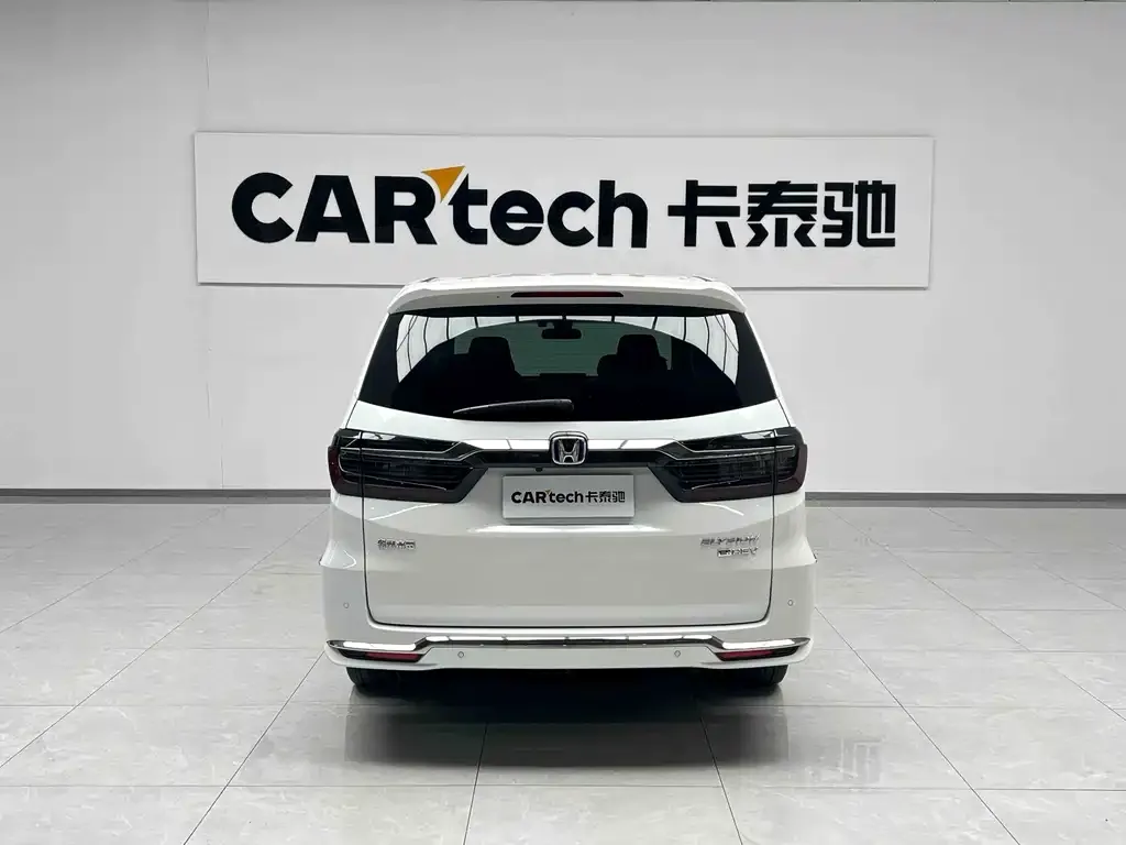 Honda Elysion 2023 из CN, фото 5