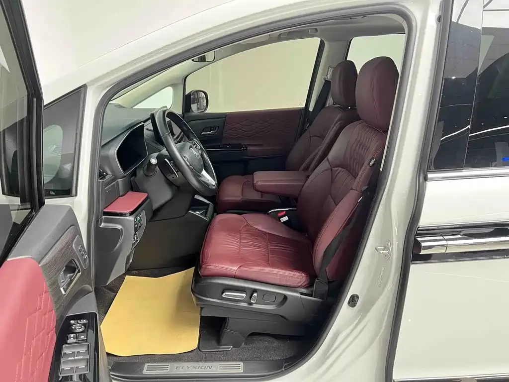Honda Elysion 2023 из CN, фото 8