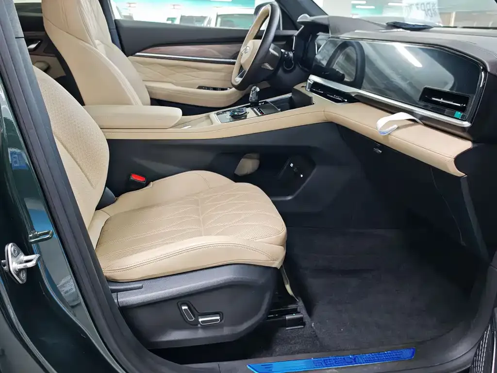Geely Xingyue L 2024 из CN, фото 4