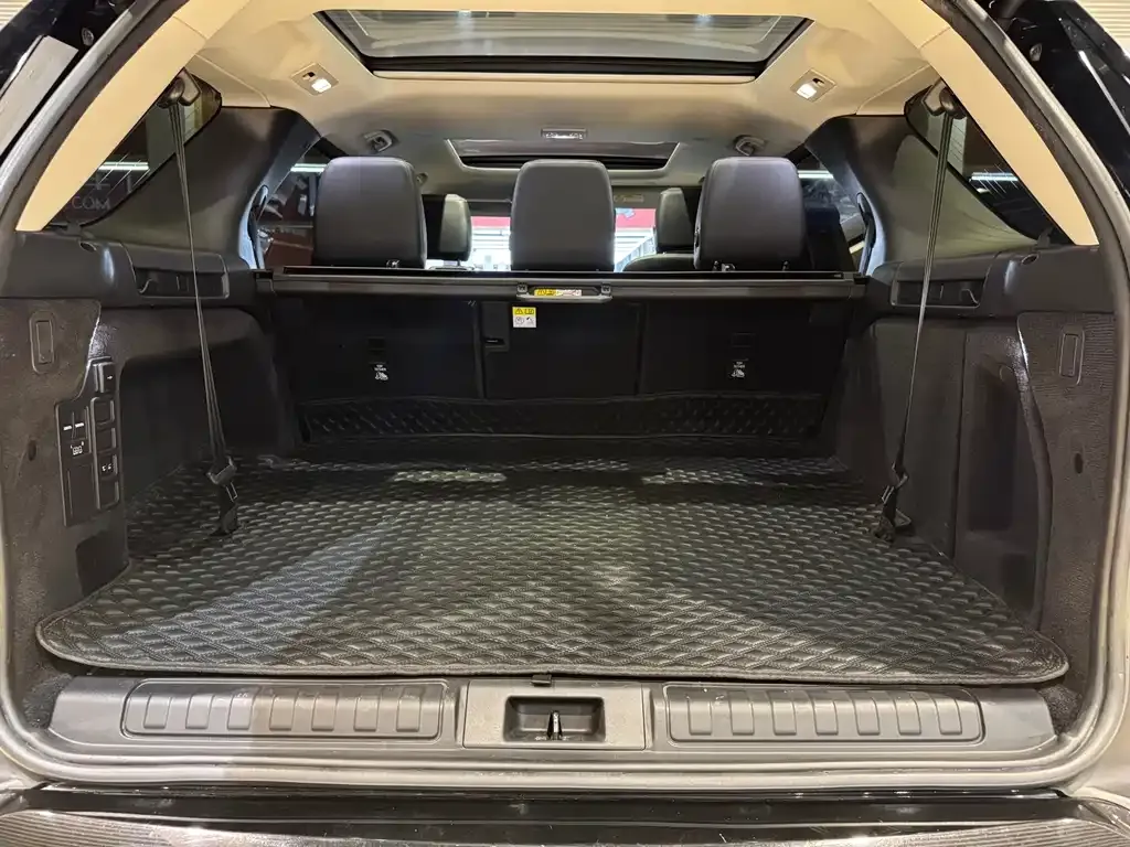 Land Rover Discovery 2022 из CN, фото 8