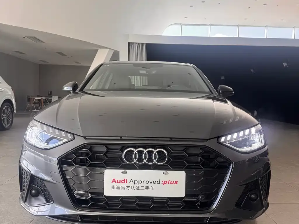 Audi A4L 2024 из CN, фото 2