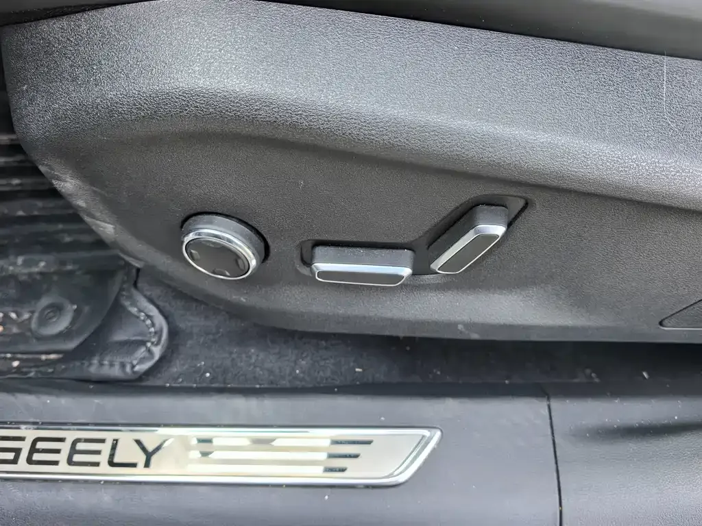 Geely Xingyue L 2024 из CN, фото 8