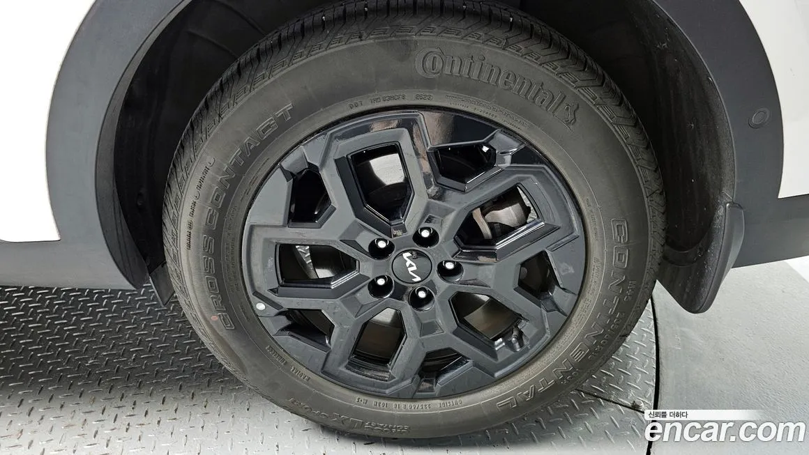 Kia Sorento — фото 5