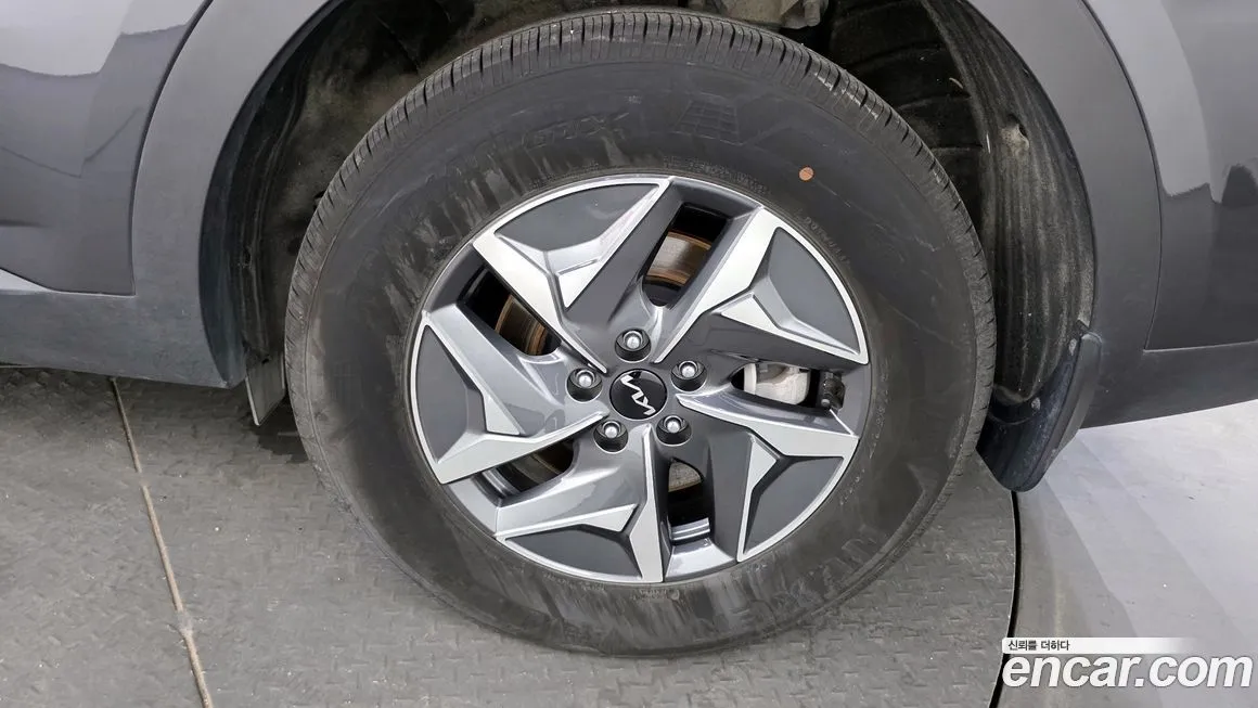 Kia Sorento — фото 5
