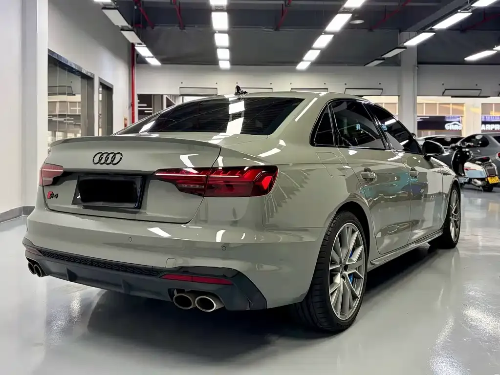 Audi S4 2023 из CN, фото 9