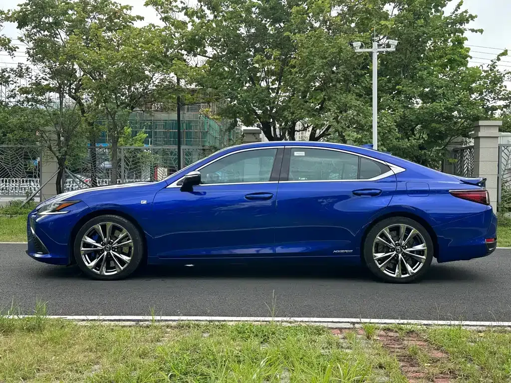 Lexus ES 2022 из CN, фото 7