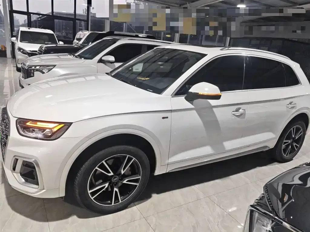 Audi Q5L 2022 из CN, фото 5