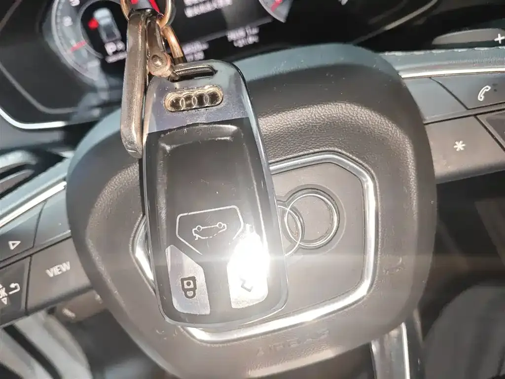 Audi Q5L 2022 из CN, фото 9