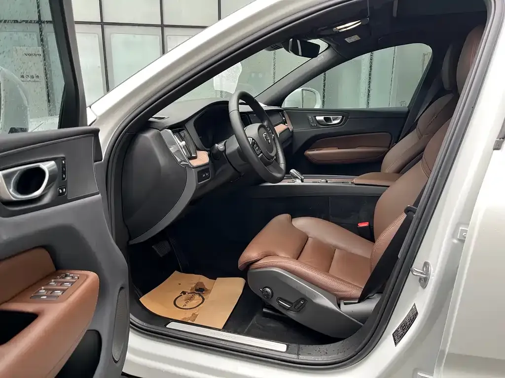 [object Object] XC60 PHEV 2023 из CN, фото 10