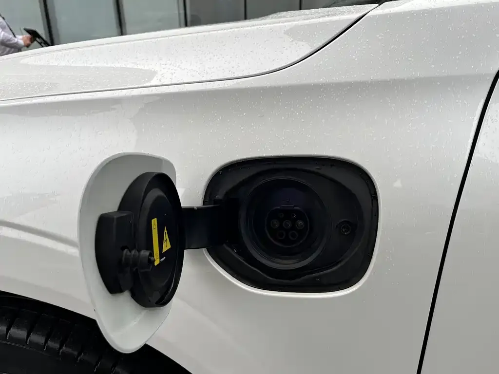 [object Object] XC60 PHEV 2023 из CN, фото 8