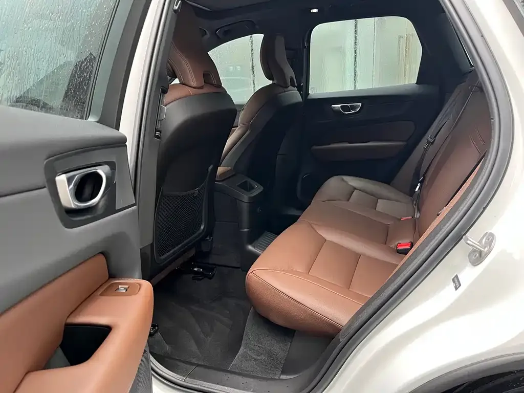 [object Object] XC60 PHEV 2023 из CN, фото 9