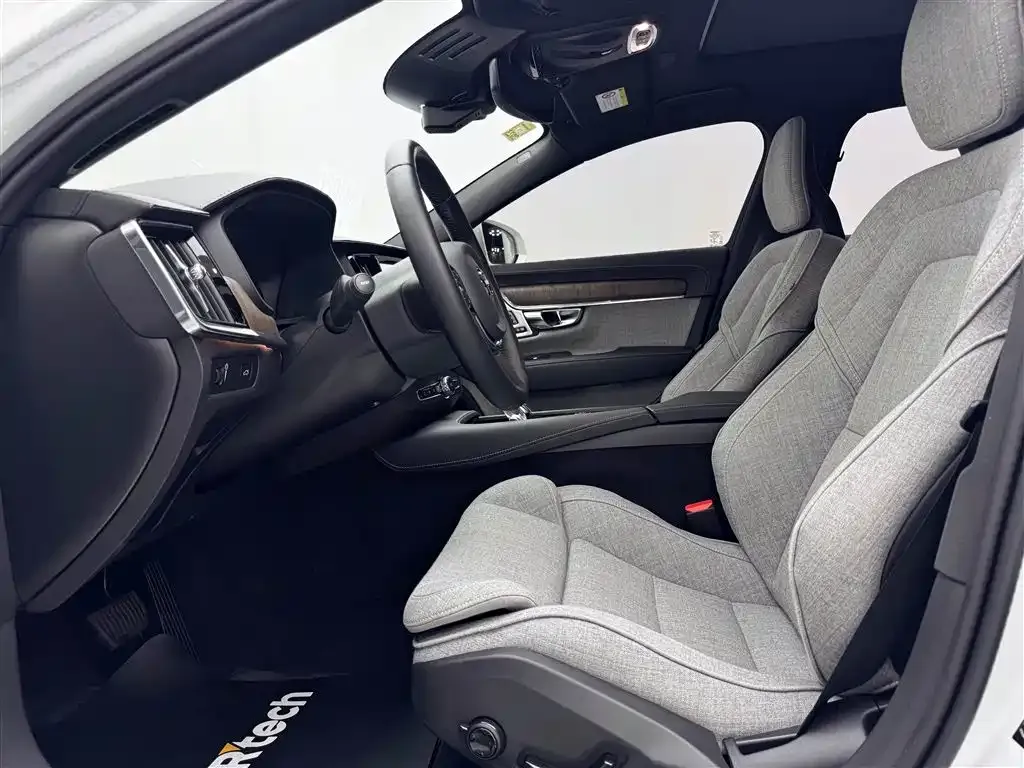 Volvo S90 2021 из CN, фото 9