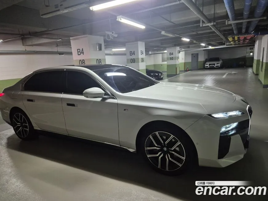 BMW i7 2024 из KR, фото 3