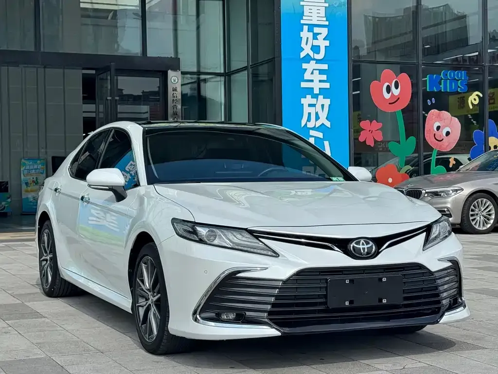 Toyota Camry 2021 из CN, фото 3