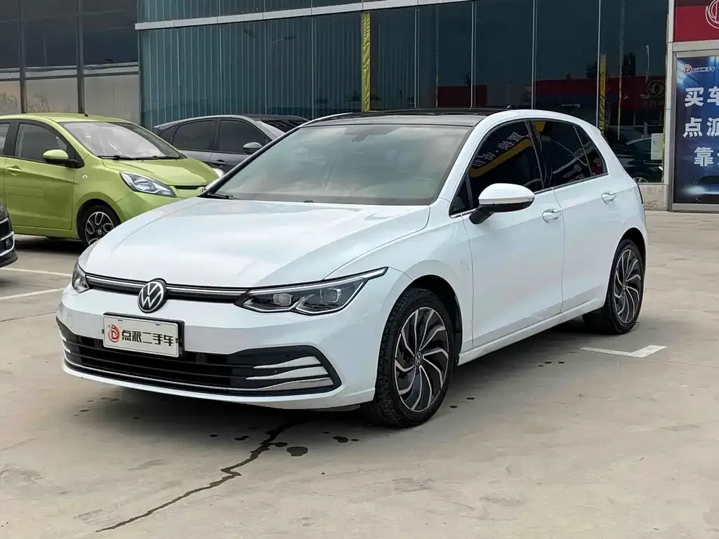 Volkswagen Golf 2022 из CN, фото 1