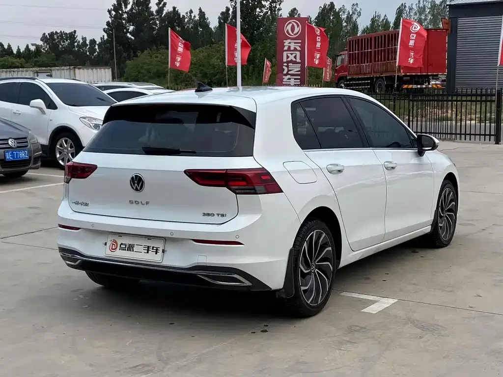 Volkswagen Golf 2022 из CN, фото 5