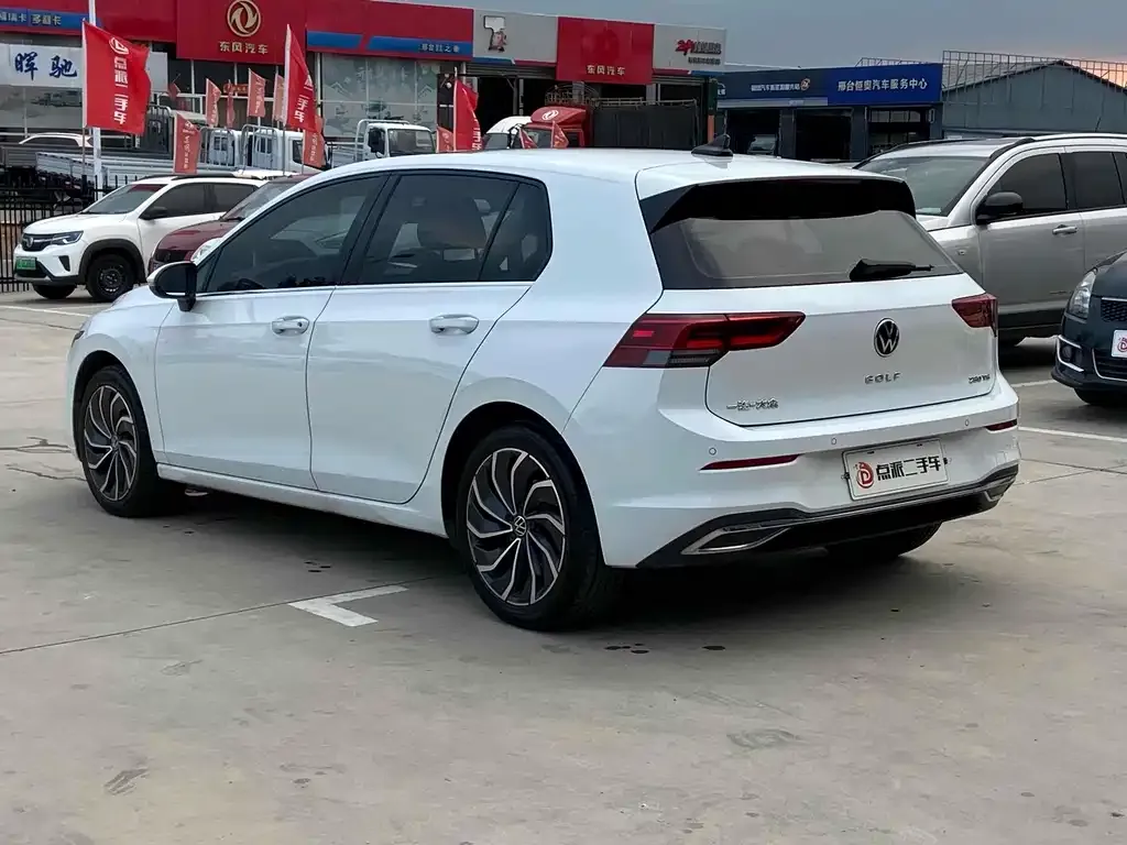 Volkswagen Golf 2022 из CN, фото 6