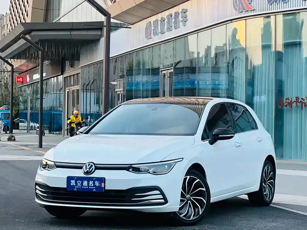 Volkswagen Golf 2022 из CN, фото 1