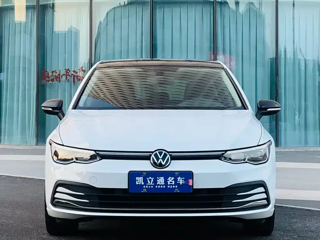 Volkswagen Golf 2022 из CN, фото 2