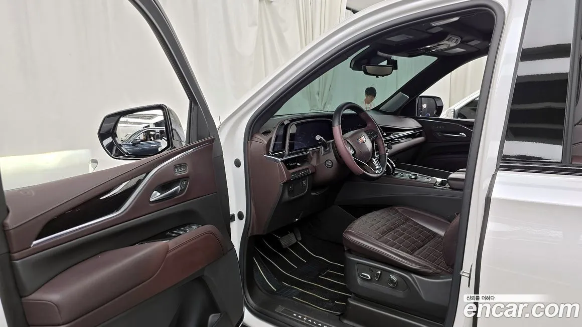 Cadillac Escalade 2023 из KR, фото 10