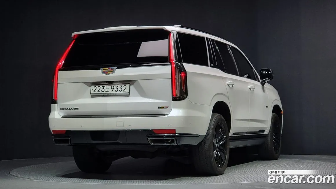 Cadillac Escalade 2023 из KR, фото 2
