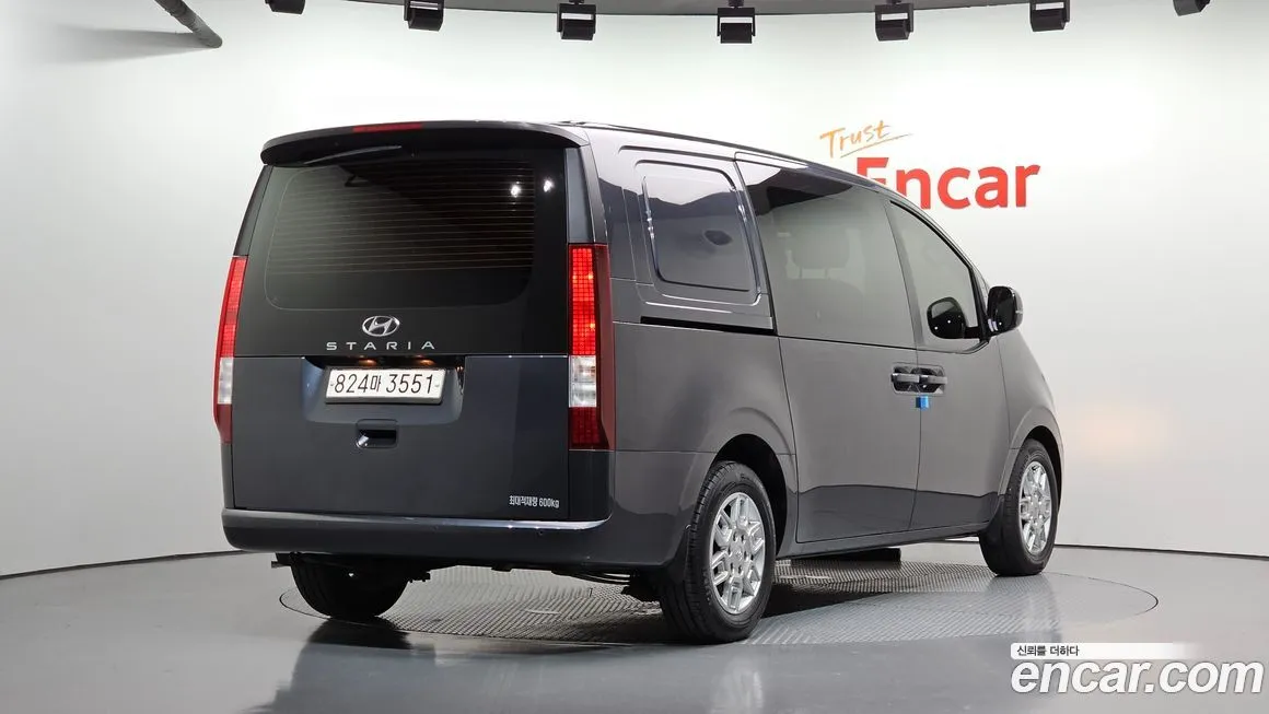 Hyundai Staria 2022 из KR, фото 2