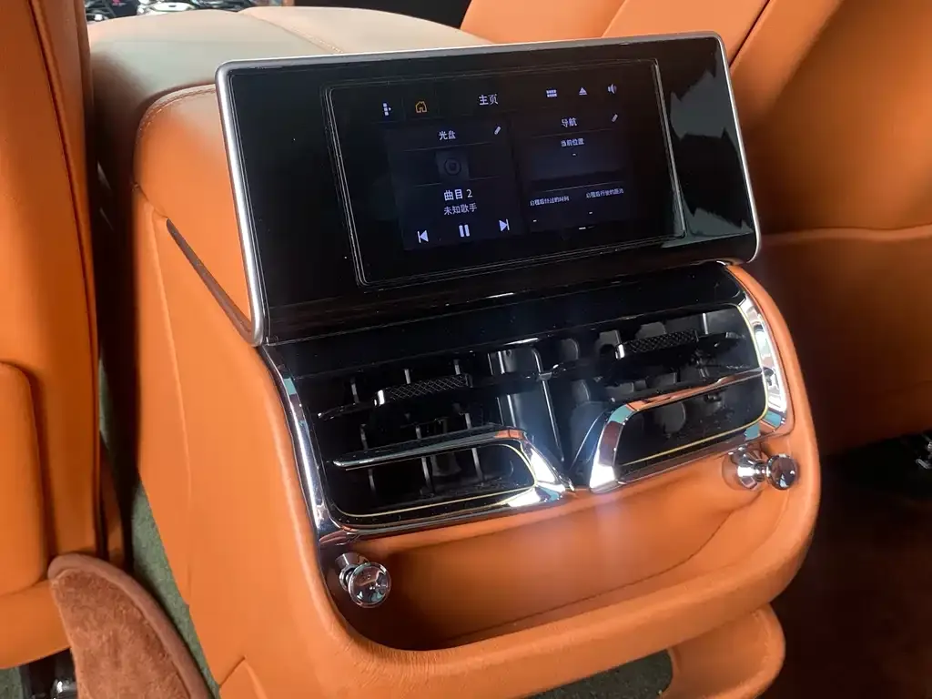 Bentley Flying Spur — фото 8
