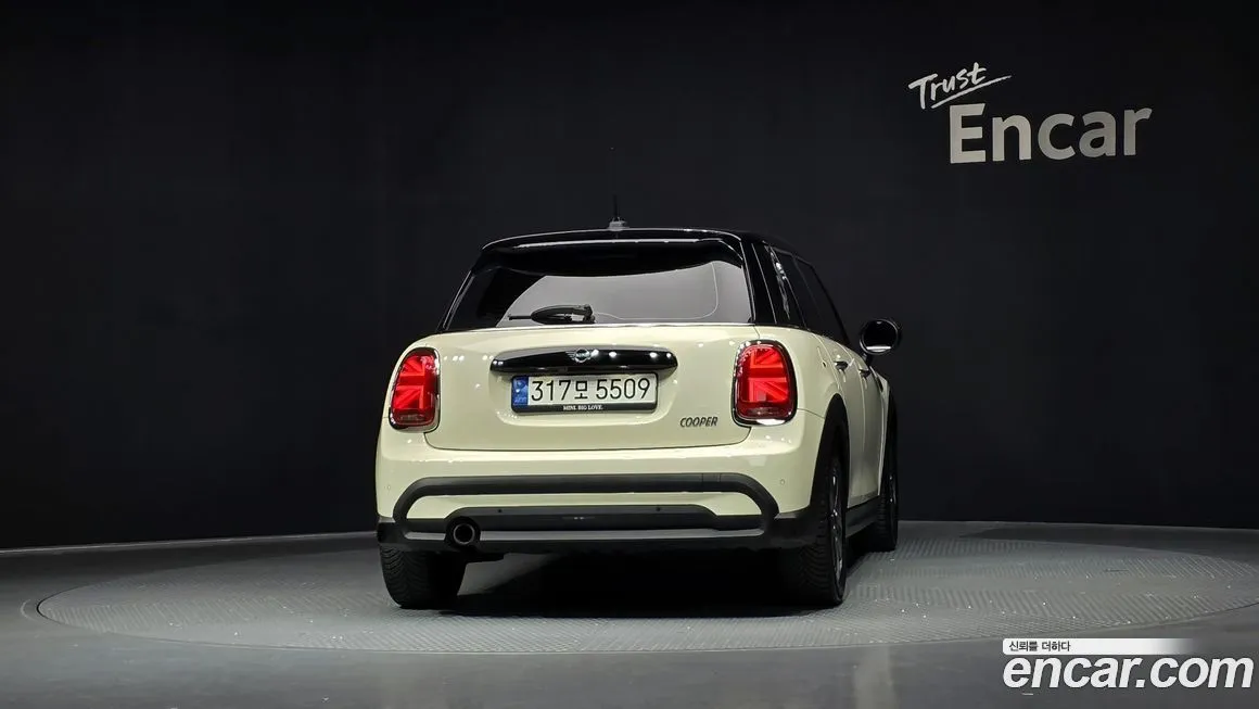 Mini Cooper 2023 из KR, фото 4