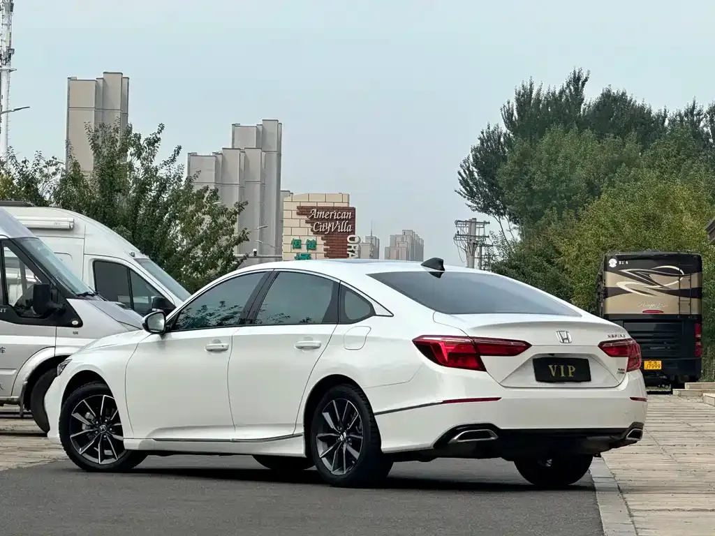 Honda Inspire 2023 из CN, фото 3