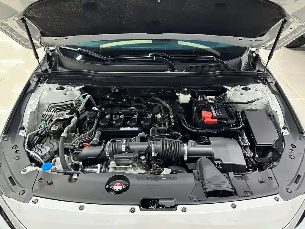Honda Inspire 2023 из CN, фото 8