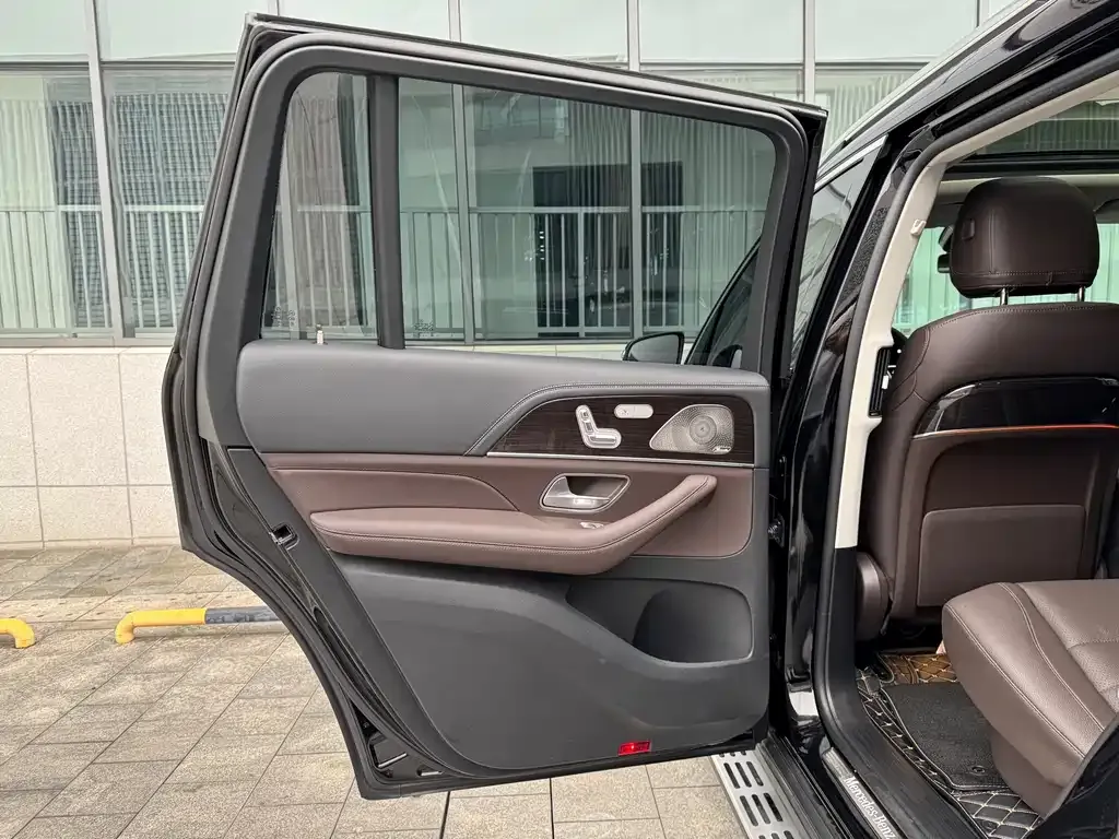 Mercedes-Benz GLS 2023 из CN, фото 10