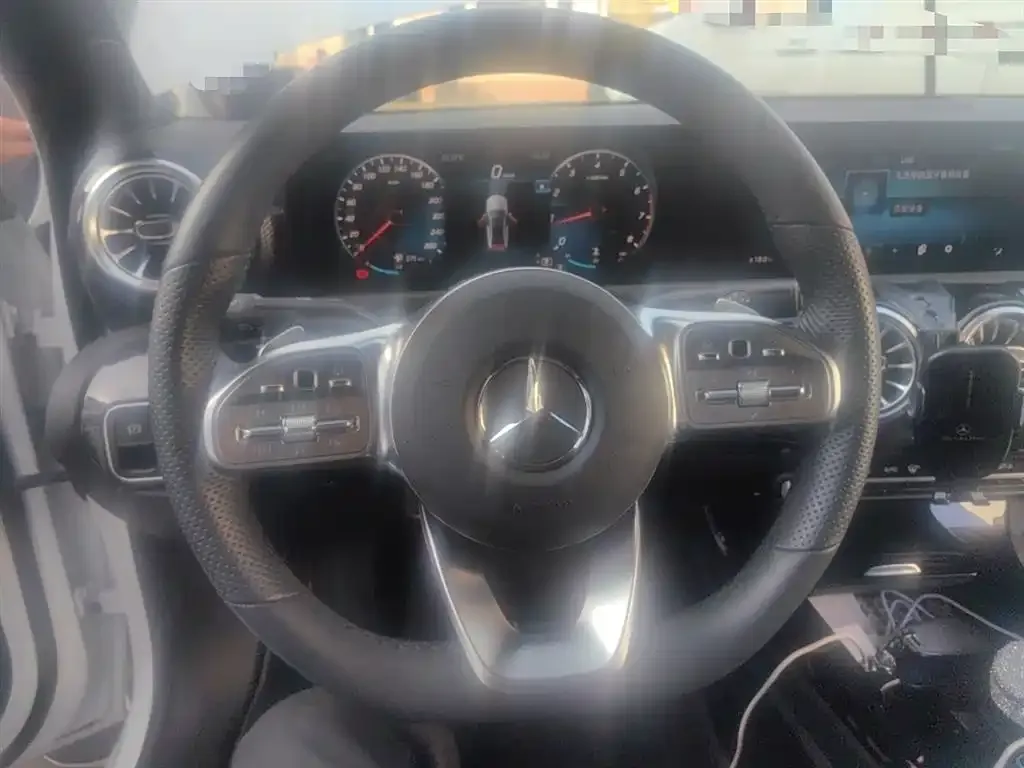 Mercedes-Benz A-Class 2022 из CN, фото 4