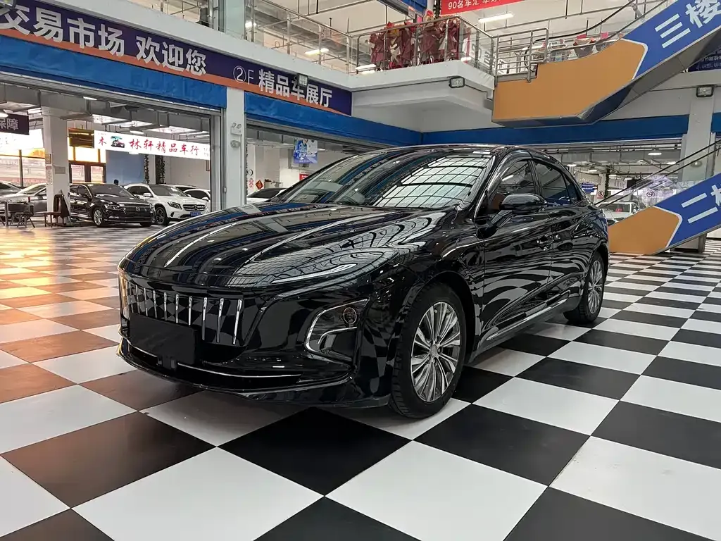 Hongqi E-QM5 2024 из CN, фото 1