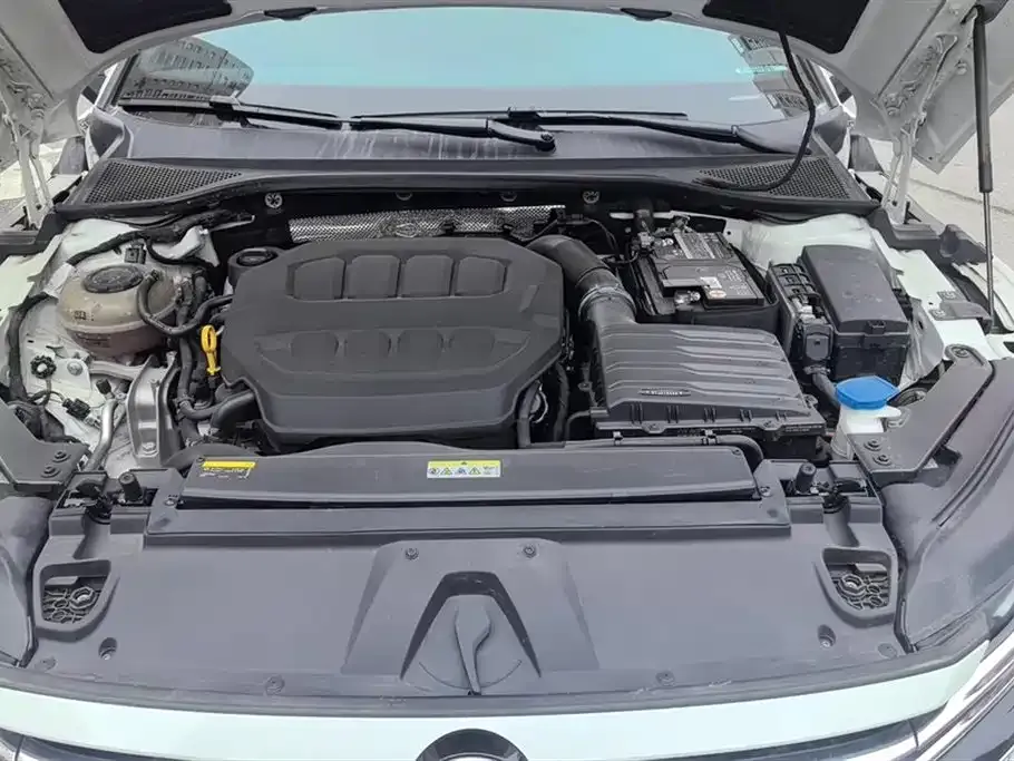 Volkswagen CC 2023 из CN, фото 10