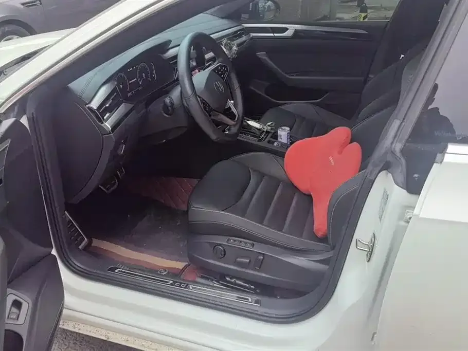 Volkswagen CC 2023 из CN, фото 9